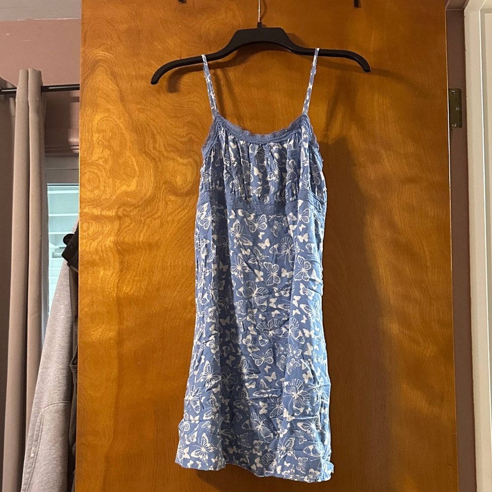 Art Class Blue and White butterfly 🦋 Top